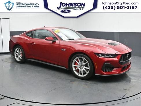 Used 2024 Ford Mustang GT Premium RWD image 3