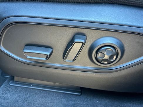 New 2025 Jeep Grand Cherokee L Laredo w/ Luxury Tech Group I image 20