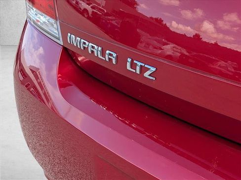 Used 2013 Chevrolet Impala LTZ FWD image 13