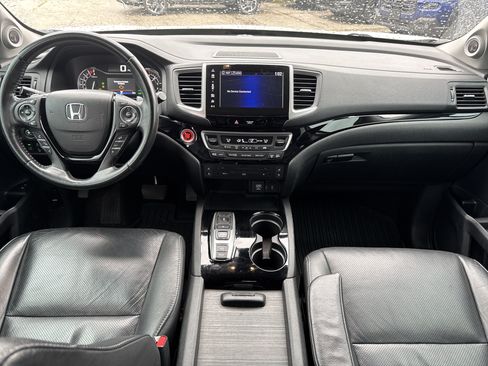 Used 2017 Honda Pilot Elite image 10