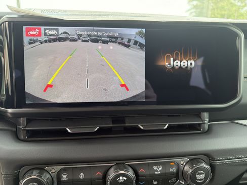 New 2026 Jeep Wrangler Unlimited Sahara AWD/4WD image 34