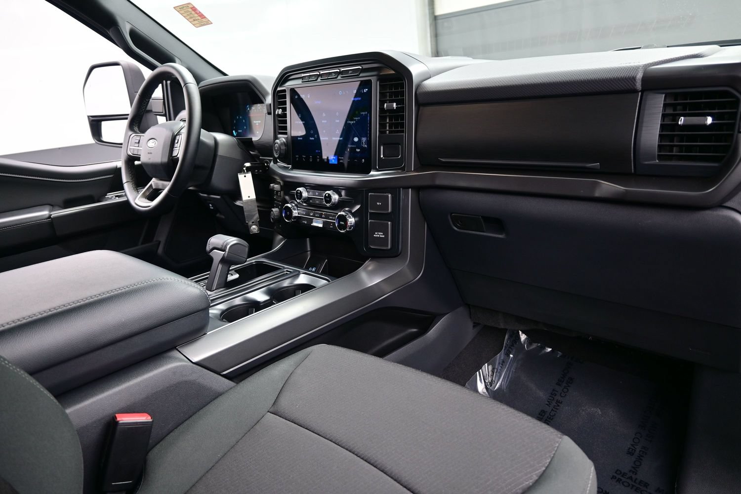Used 2024 Ford F150 XLT w/ FX4 Off-Road Package AWD/4WD image 15