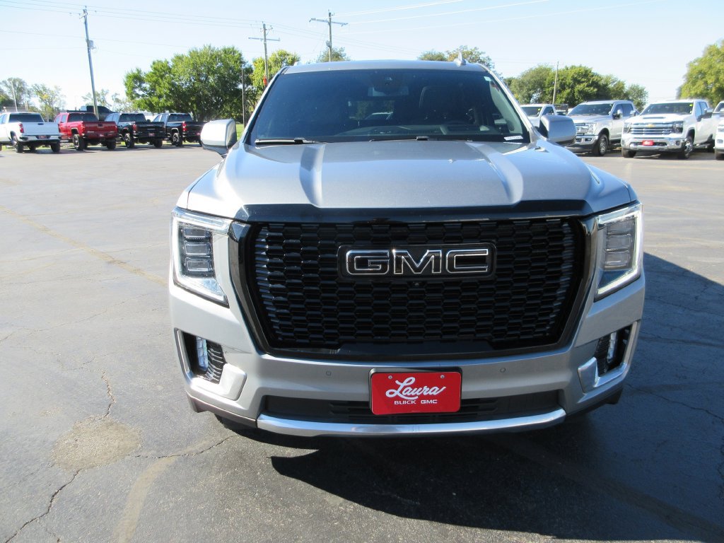Used 2023 GMC Yukon Denali w/ Max Trailering Package AWD/4WD image 13