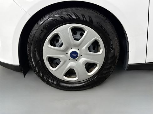 Used 2016 Ford Focus S image 37