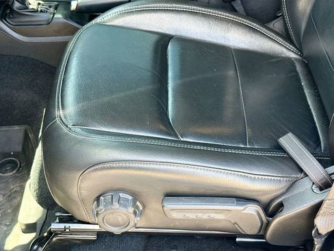 Used 2023 Jeep Wrangler Unlimited Sahara w/ Dual Top Group image 36