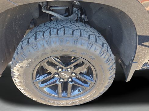 Used 2021 Chevrolet Silverado 1500 LT Trail Boss w/ Bed Protection Package AWD/4WD image 34