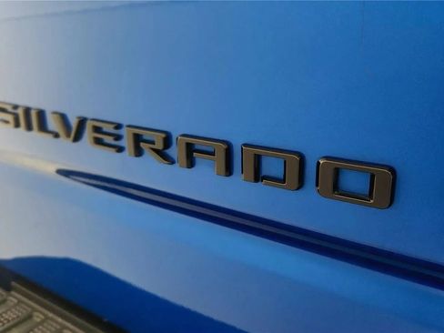 Used 2023 Chevrolet Silverado 1500 LT Trail Boss w/ LT Trail Boss Premium Package image 17