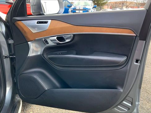 Used 2019 Volvo XC90 T6 Inscription w/ Luxury Package image 19