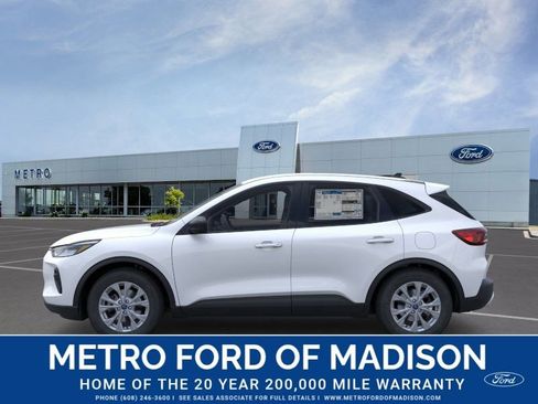New 2026 Ford Escape Active w/ Tech Pack #1 AWD/4WD image 3