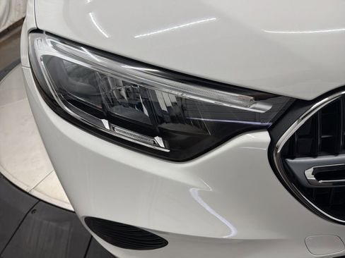 New 2026 Mercedes-Benz GLC 300 GLC 300 image 10