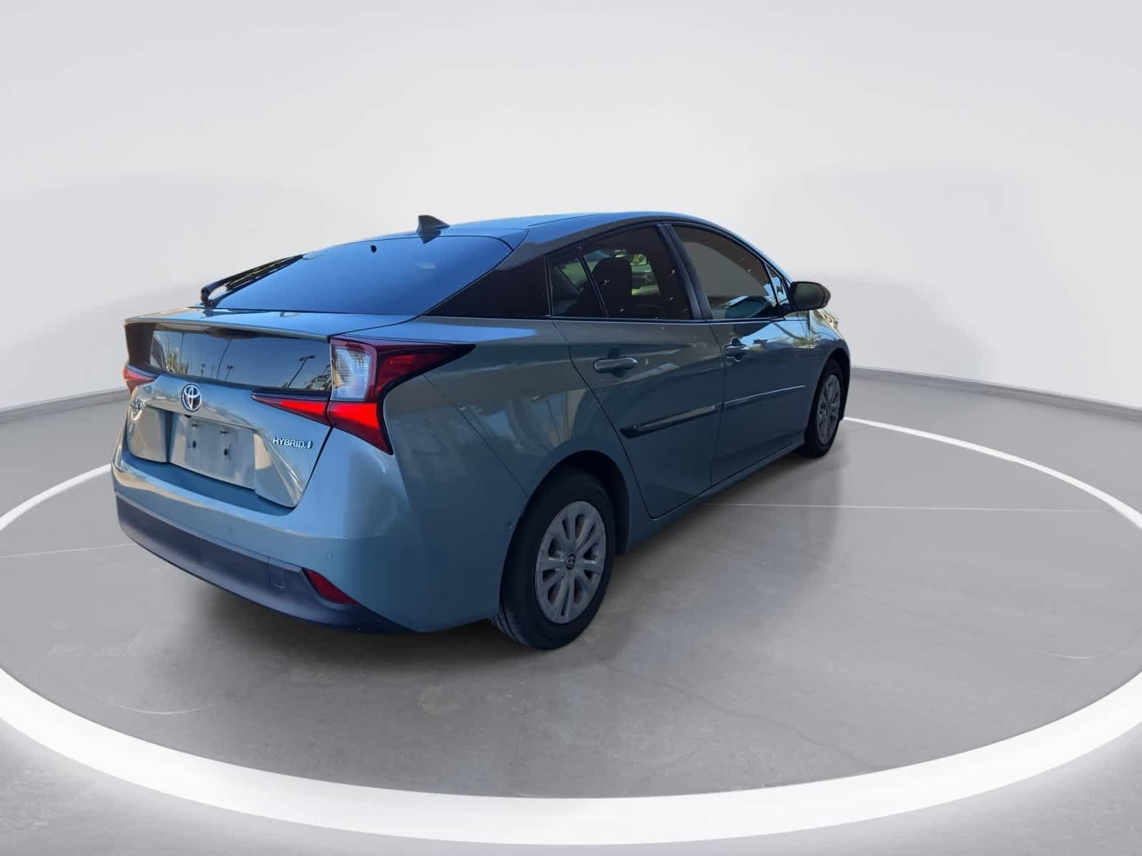 Used 2019 Toyota Prius LE FWD image 8
