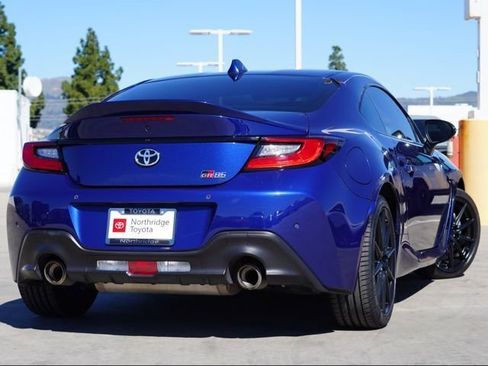 Used 2023 Toyota GR86 Premium w/ ALL Weather Mat Package (TMS) image 6