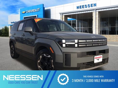 Used 2024 Hyundai Santa Fe SE image 1