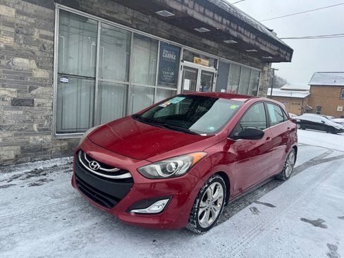 Used 2013 Hyundai Elantra GT w/ Touch & Go Pkg image 2
