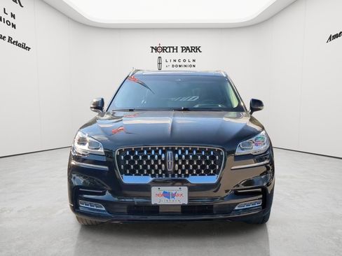 Used 2023 Lincoln Aviator Grand Touring w/ Equipment Group 301A AWD/4WD image 8