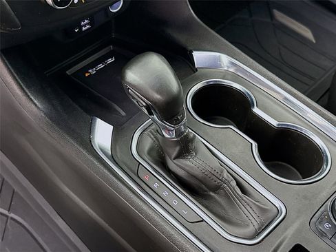 Used 2023 Chevrolet Traverse High Country image 18