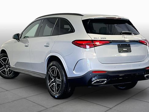 New 2026 Mercedes-Benz GLC 300 4MATIC image 3