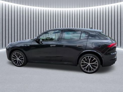 Used 2023 Maserati Grecale Modena AWD/4WD image 12
