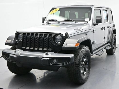 Used 2021 Jeep Wrangler Unlimited Sport AWD/4WD image 3
