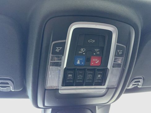 Used 2020 RAM 1500 Limited AWD/4WD image 29