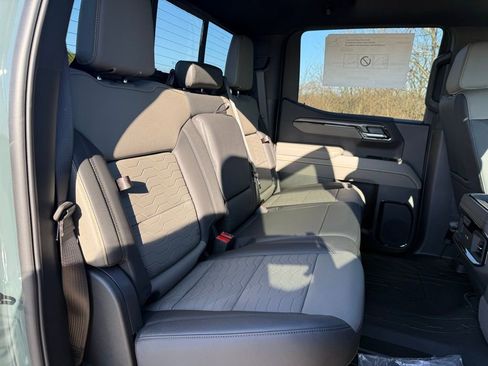 New 2026 Chevrolet Silverado 1500 ZR2 image 19