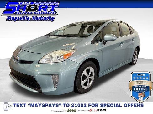 Used 2015 Toyota Prius Two image 1
