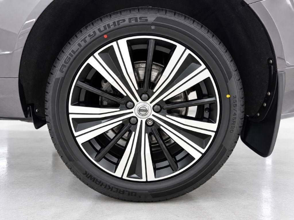 Used 2022 Volvo XC60 B6 Inscription w/ Advanced Package AWD/4WD image 32