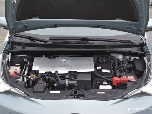Used 2017 Toyota Prius Two w/ Prius Two Safety Plus Package FWD image 31