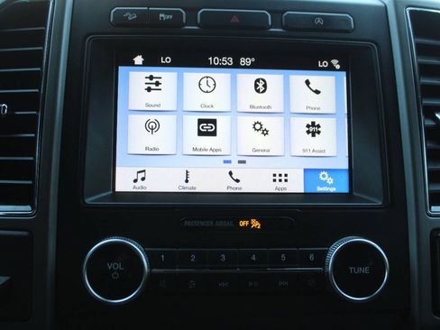 Used 2019 Ford Expedition Max XLT w/ Equipment Group 201A AWD/4WD image 23