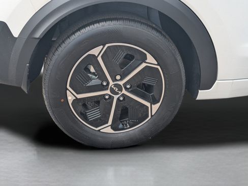 New 2026 Kia Niro LX FWD image 26
