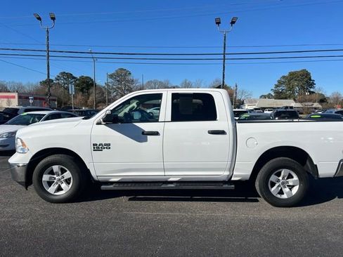 Used 2023 RAM 1500 Classic SLT w/ Trailer & Traction Group RWD image 9