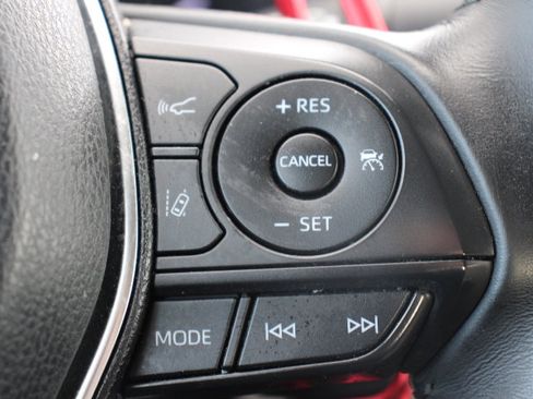 Certified 2020 Toyota Camry SE w/ Convenience Package image 26