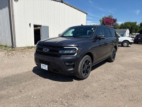 Used 2023 Ford Expedition Limited AWD/4WD image 5