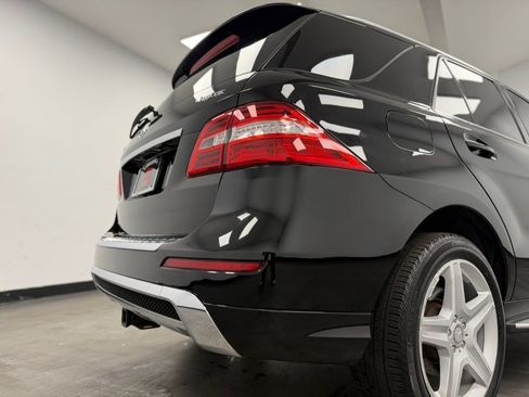 Used 2013 Mercedes-Benz ML 550 4MATIC image 21