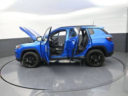New 2026 Jeep Compass Latitude image 29