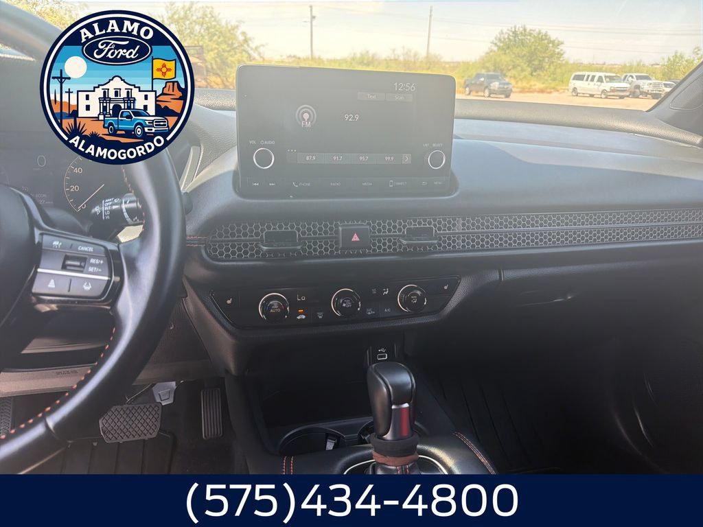 Used 2025 Honda HR-V Sport image 17