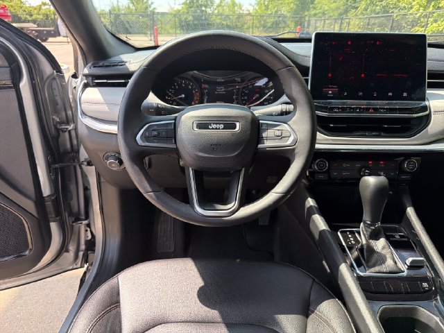 Used 2024 Jeep Compass Limited AWD/4WD image 16