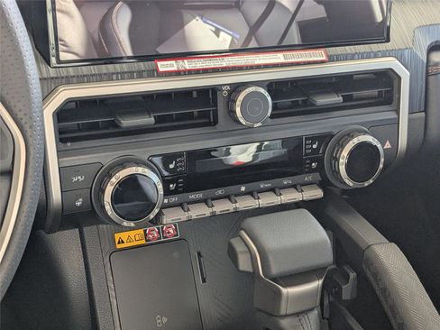 New 2026 Toyota 4Runner Platinum HV image 18