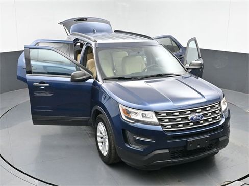 Used 2017 Ford Explorer Base image 50