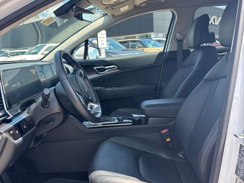 Used 2025 Kia Sportage EX AWD/4WD image 11