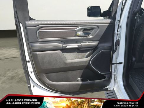 Used 2025 RAM 1500 Laramie AWD/4WD image 26