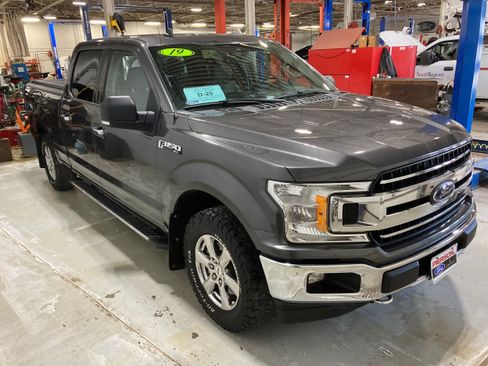 Used 2019 Ford F150 XLT w/ Equipment Group 302A Luxury AWD/4WD image 3