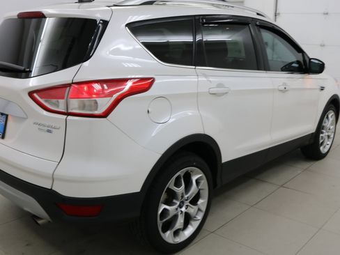 Used 2016 Ford Escape Titanium image 10