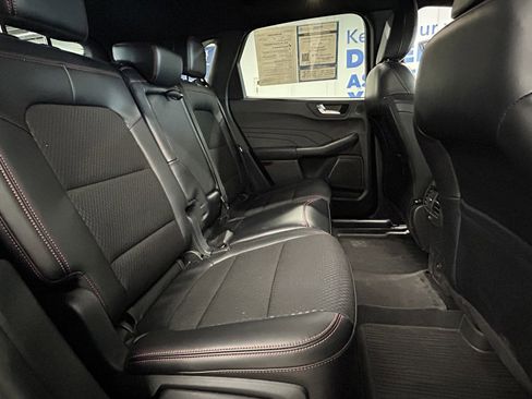 Used 2025 Ford Escape ST-Line Select w/ Tech Pack #2 AWD/4WD image 17