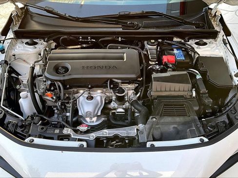 Used 2025 Honda Civic Sport image 31