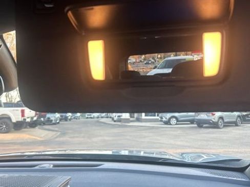 Used 2025 GMC Acadia Elevation AWD/4WD image 38