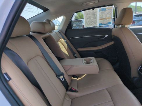 Used 2023 Hyundai Sonata Limited FWD image 28