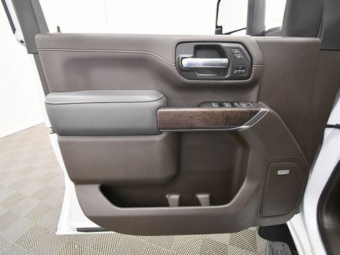 Used 2023 GMC Sierra 2500 Denali image 11