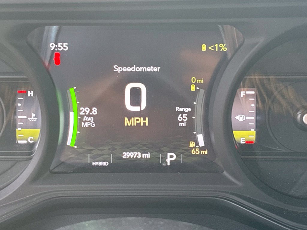 Used 2024 Jeep Wrangler Unlimited Sahara AWD/4WD image 17