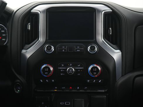 Used 2020 GMC Sierra 1500 SLT w/ SLT Premium Package AWD/4WD image 16